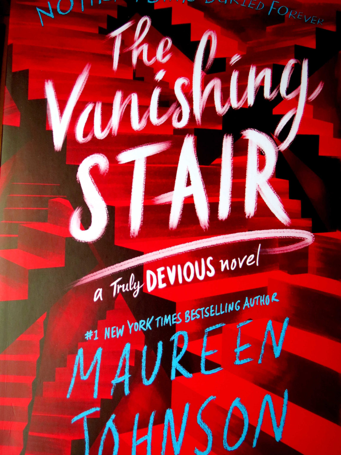 the vanishing stair by maureen johnson